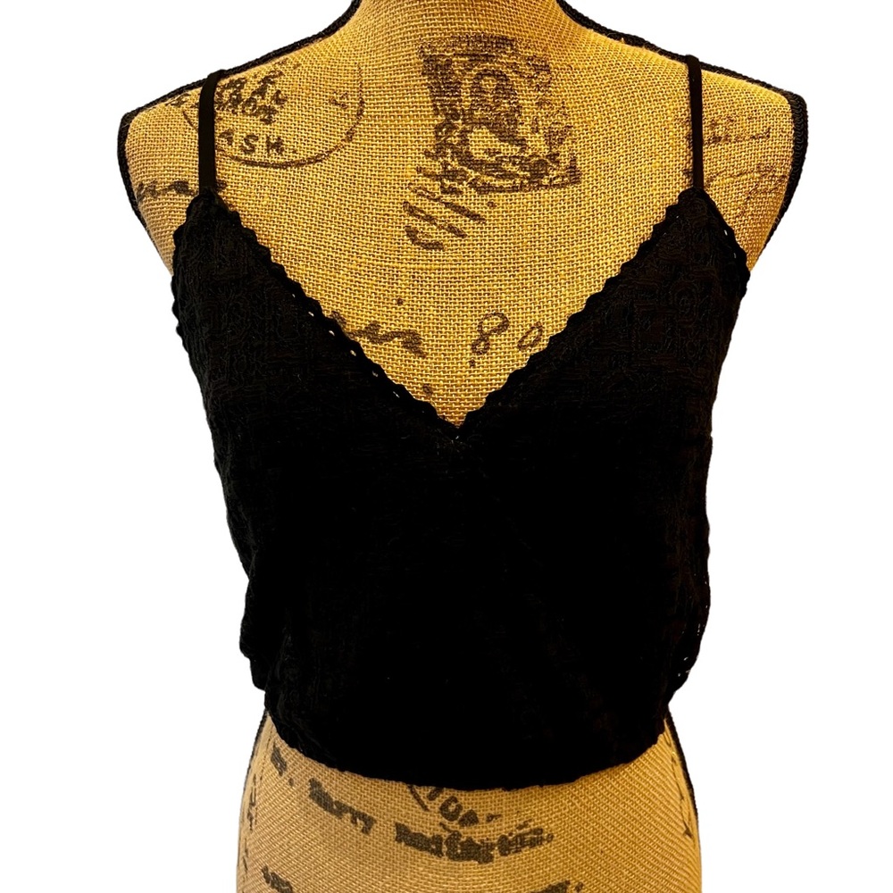 Sis•Sis Cropped Camisole Size Medium